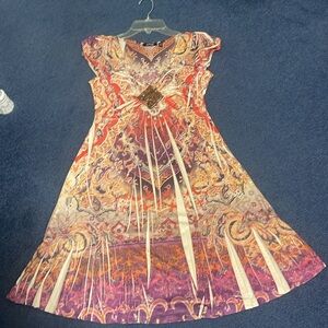 Apt 9 richly colored Petite XS dress. Light polyester/spandex fabric. Like new